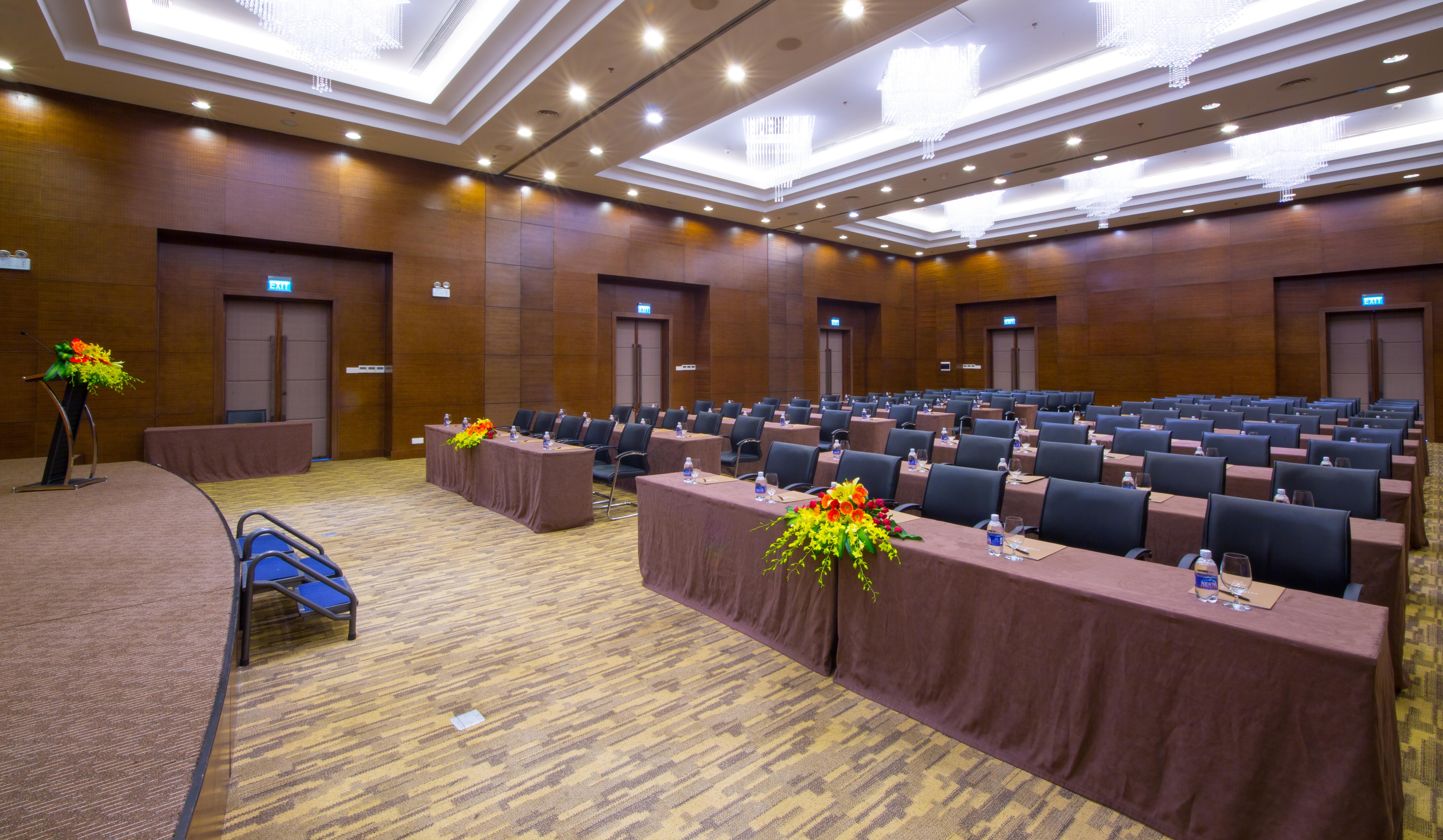 Grand Tourane Hotel דה נאנג מראה חיצוני תמונה