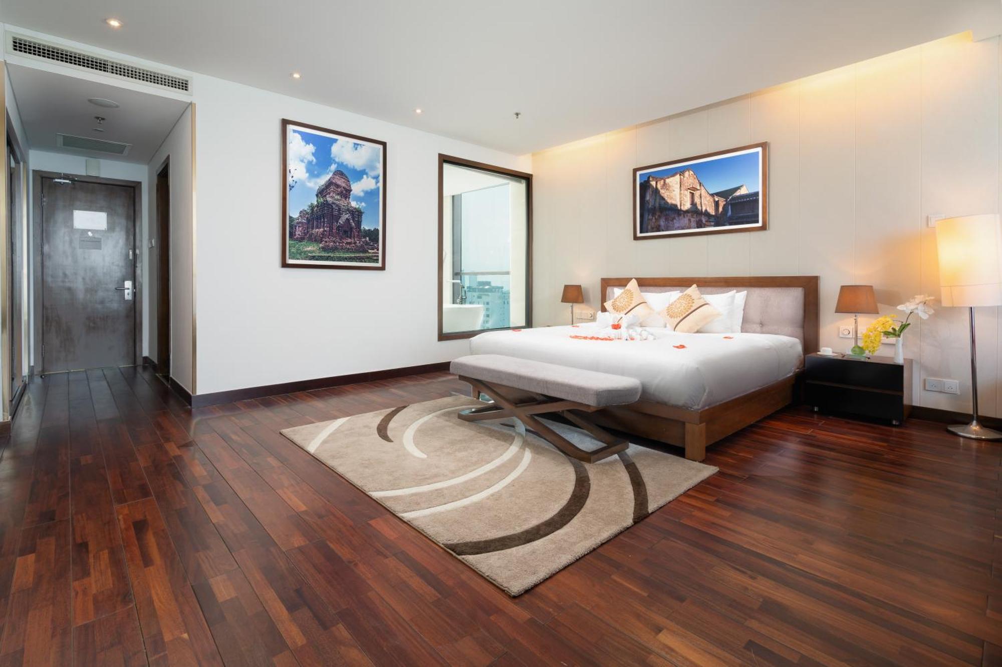 Grand Tourane Hotel דה נאנג מראה חיצוני תמונה