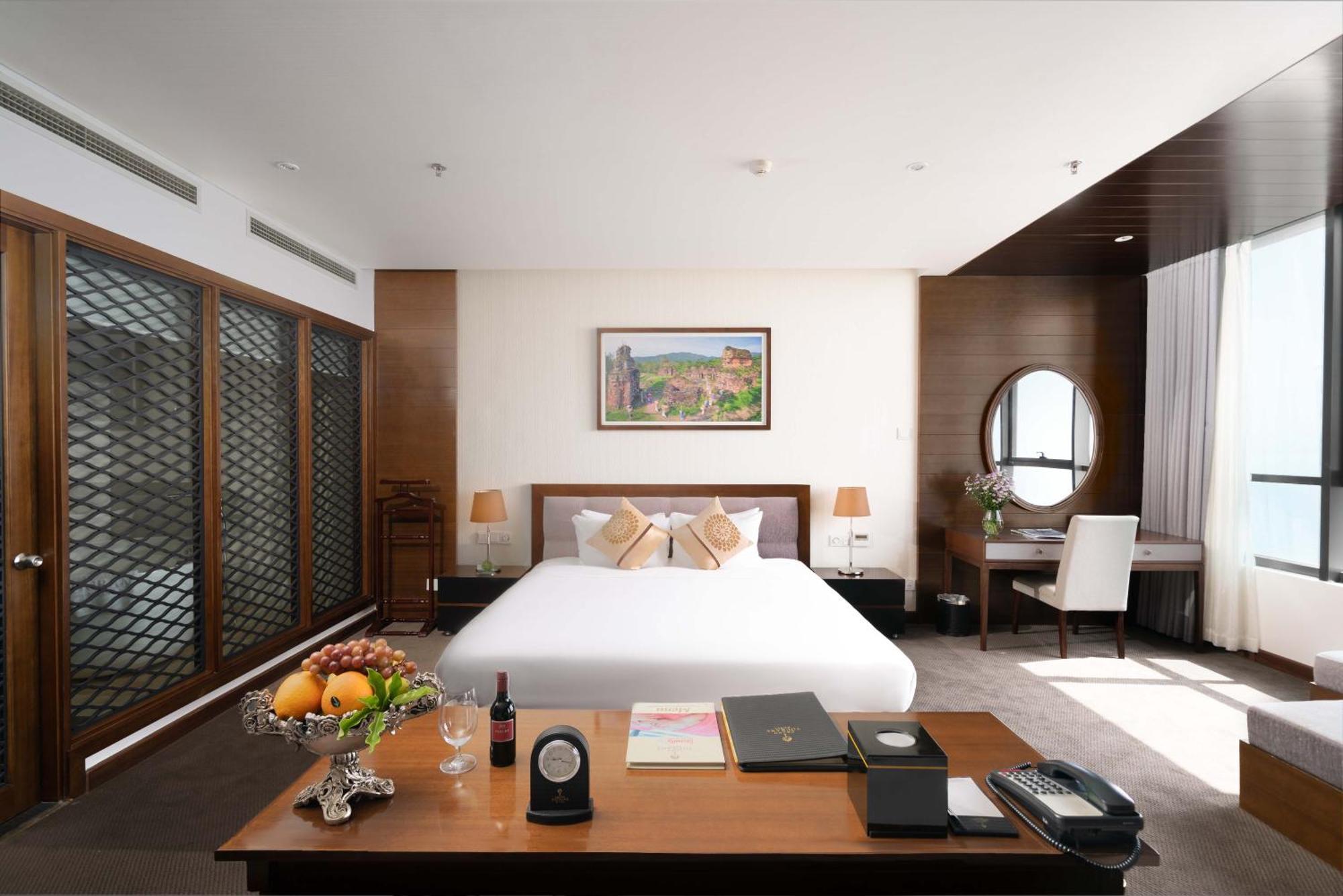 Grand Tourane Hotel דה נאנג מראה חיצוני תמונה